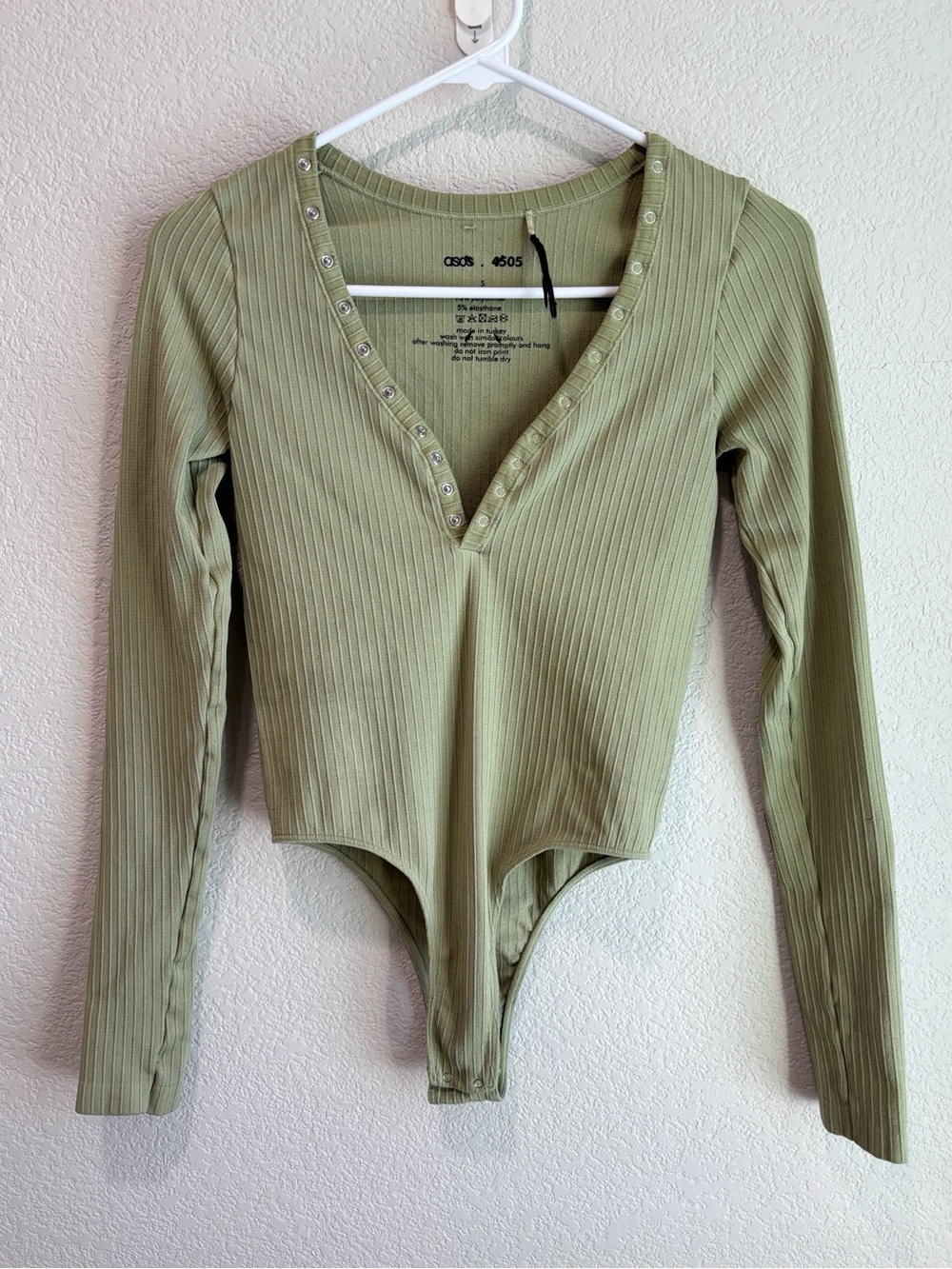 ASOS 4505 Ribbed Green Long Sleeve Bodysuit Snap Button Henley V-Neck Size Small
